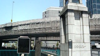 大正時代からの面影を残す貴重な橋柱