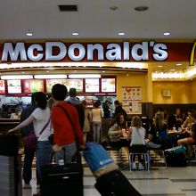 入りやすい店内です。