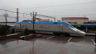 快適な高速列車