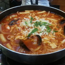 チーズ＋海鮮トッポキ＋ラーメン＠9,000W