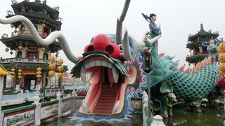 龍の体内散策が出来ちゃいます