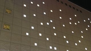 女性メインです…