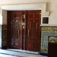 エレベーターの扉です