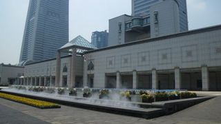 大道芸のパフォーマンスも