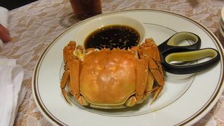 天満駅前の中華料理店、オールマイティだが上海ガニのシーズンがおススメ。