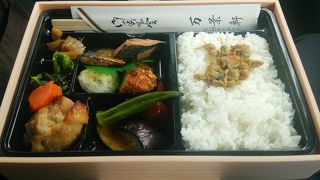 老舗駅弁…です