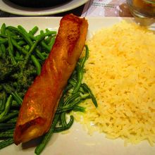 サーモン。このライスは味がなかった！