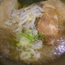 麺がおいしかったです。