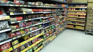 サンシャインの隣にあります