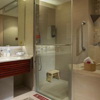 小さいながら石の浴槽があり、朝風呂でリラックスできた。