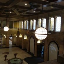 地球を意識したランプです。