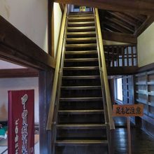 城内の階段（角度５５度）