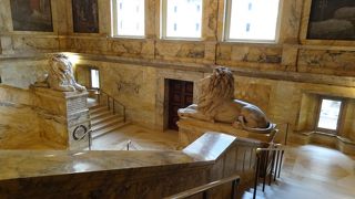 なんて美しい内装でしょう！