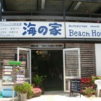 、「マリンショップ阿波連」がやってる海の家