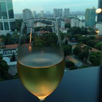 クラブルームのイブニングカクテル