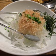 新玉葱のサラダ