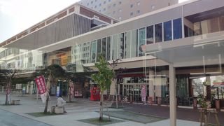 複合施設です。