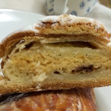 アーモンドクロワッサンの断面