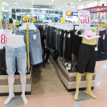 テスコ　ロータス (オンヌット店)