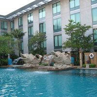 中庭にあるプール