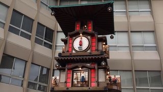 坊ちゃんたちが時を告げます