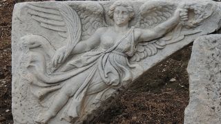 勝利の女神　ニケのレリーフ