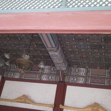 天井がとてもカラフルでした。