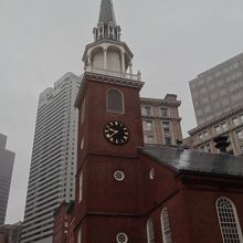 ボストンで2番目に古い建物だそうです。