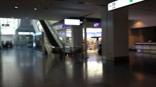 出入国審査がスピーディーです