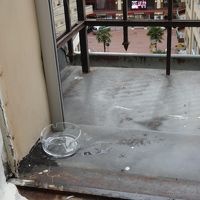 禁煙部屋ですが、バルコニーに灰皿