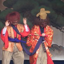 閻魔大王と家来。