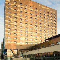 外観はかなり古臭い