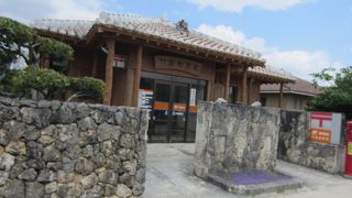 唯一の瓦屋根郵便局