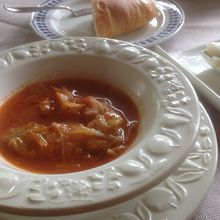 春キャベツとトマトのスープ