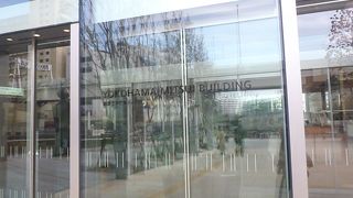 日産グローバル本社ギャラリーの隣