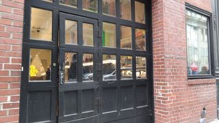 ちょっと穴場的なお店。