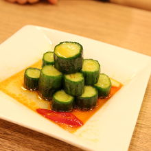 小菜のきゅうりの漬物。