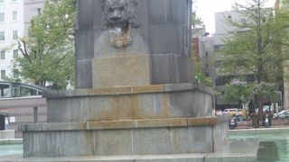 プチマーライオン的（？）な風情も楽しめますが・・・