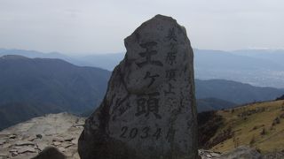 アルプスを眺める家族でも登れる高原