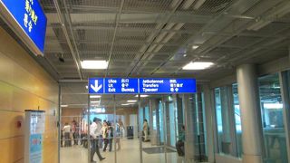 日本語の案内表示があります。