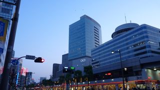 若者向けのショッピング施設