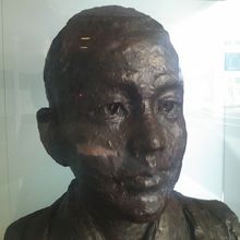 似ているかどうかはよく解りませんが・・・