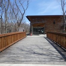 フィールドセンターがあります