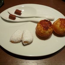 デザート：焼き菓子など３種（２人分）