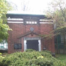 大典記念文庫の外観