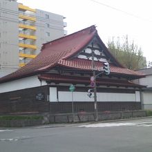 建物の外観