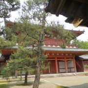 京都の北、歴史上の重要な建造物の宝庫。