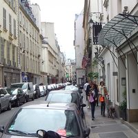 ラデュレの前から