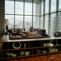 フロントフロア