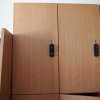 部屋にあるロッカー（部屋のカードキーと共有）
